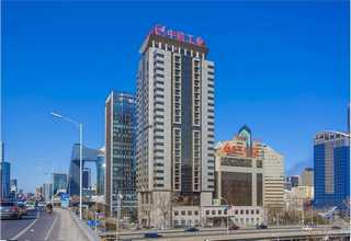 山东自动焊接多功能机器人多少钱一台